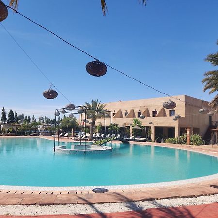 Les Jardins D Amizmiz 6 Piscines Bed & Breakfast Wawizelte Екстериор снимка