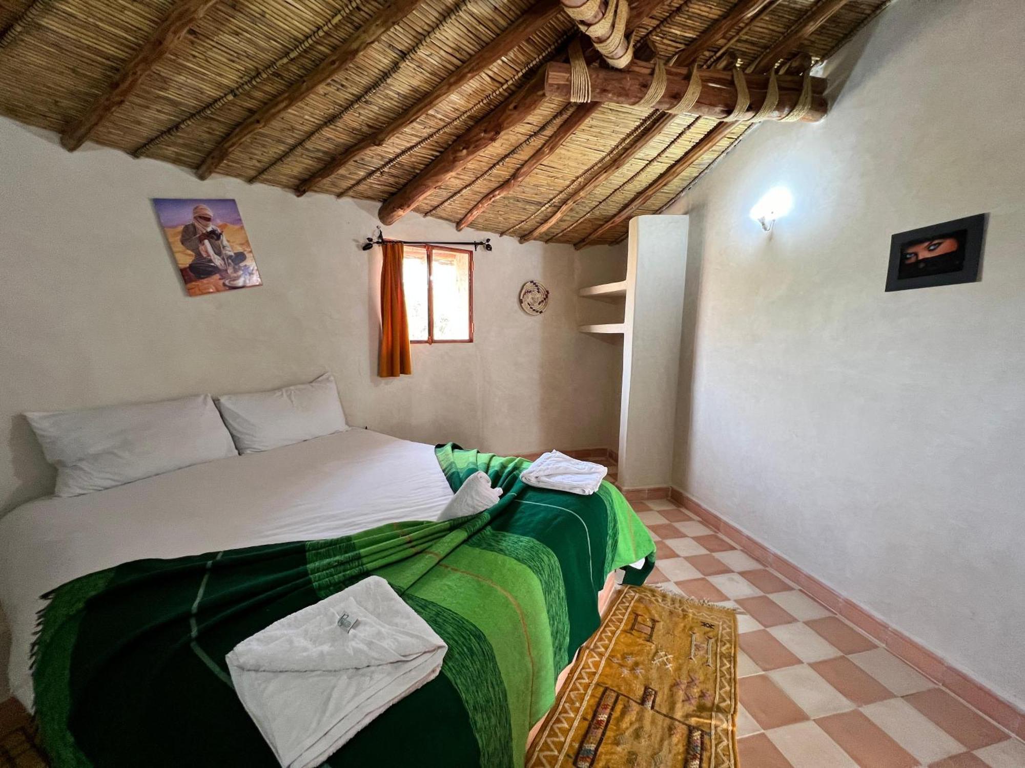 Les Jardins D Amizmiz 6 Piscines Bed & Breakfast Wawizelte Екстериор снимка