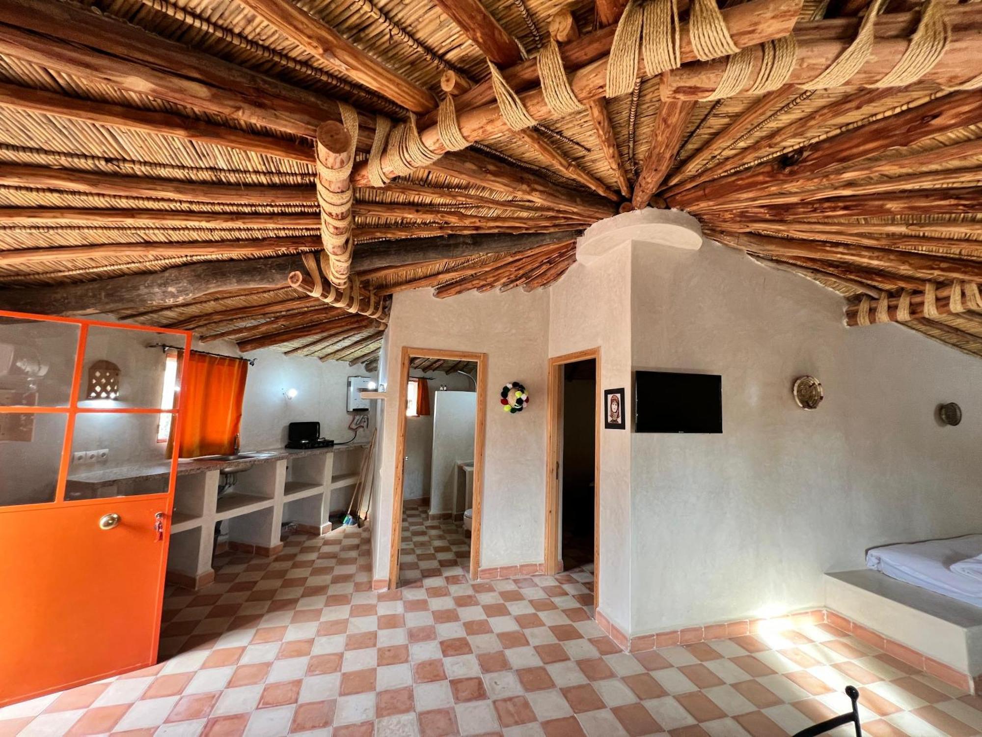 Les Jardins D Amizmiz 6 Piscines Bed & Breakfast Wawizelte Екстериор снимка