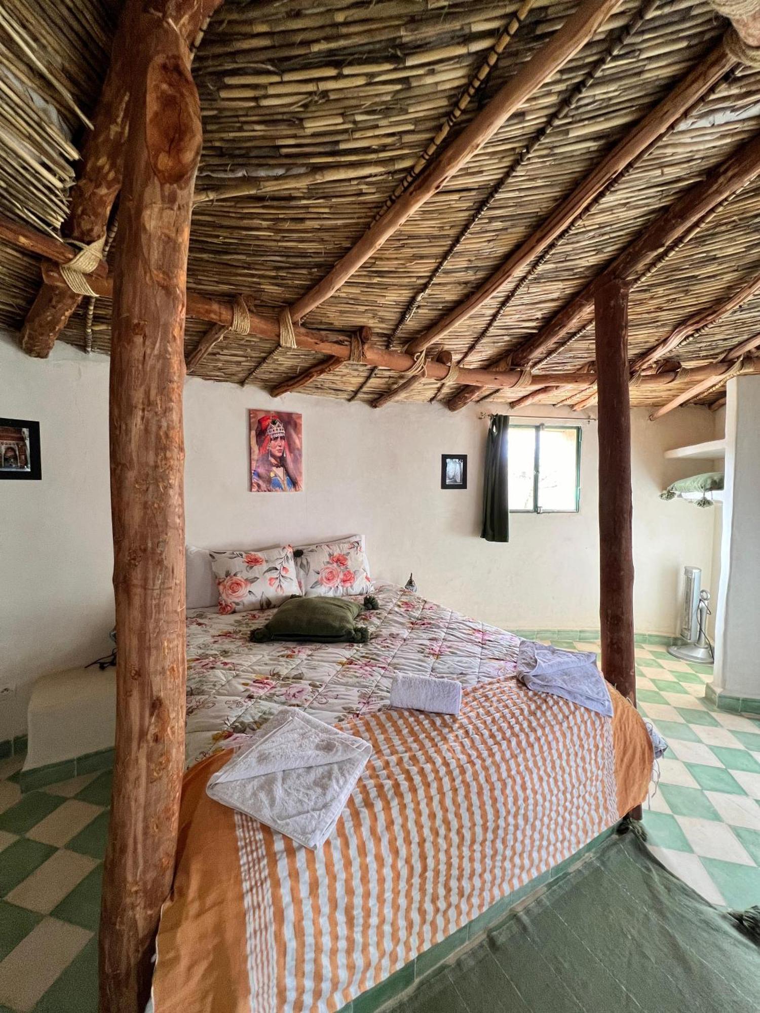 Les Jardins D Amizmiz 6 Piscines Bed & Breakfast Wawizelte Екстериор снимка